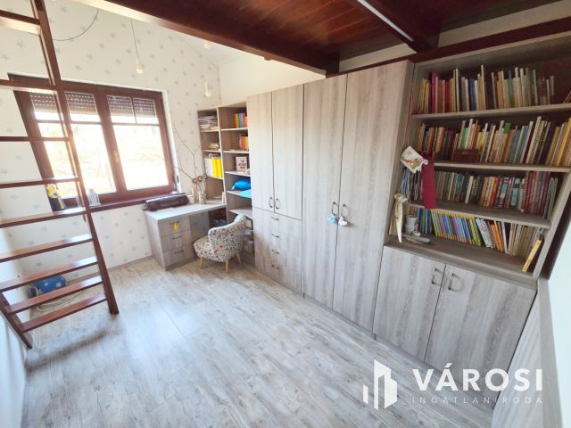 7 éve épült modern ház a Vintage szerelmeseinek