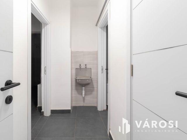 64 m2-es, két helyiséges iroda Fáy utcai irodaépületben