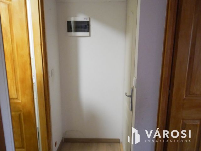 108 m²-es különleges otthon saját udvarral