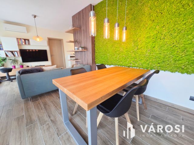 Exkluzív Penthouse lakás kiadó a Belváros szívében